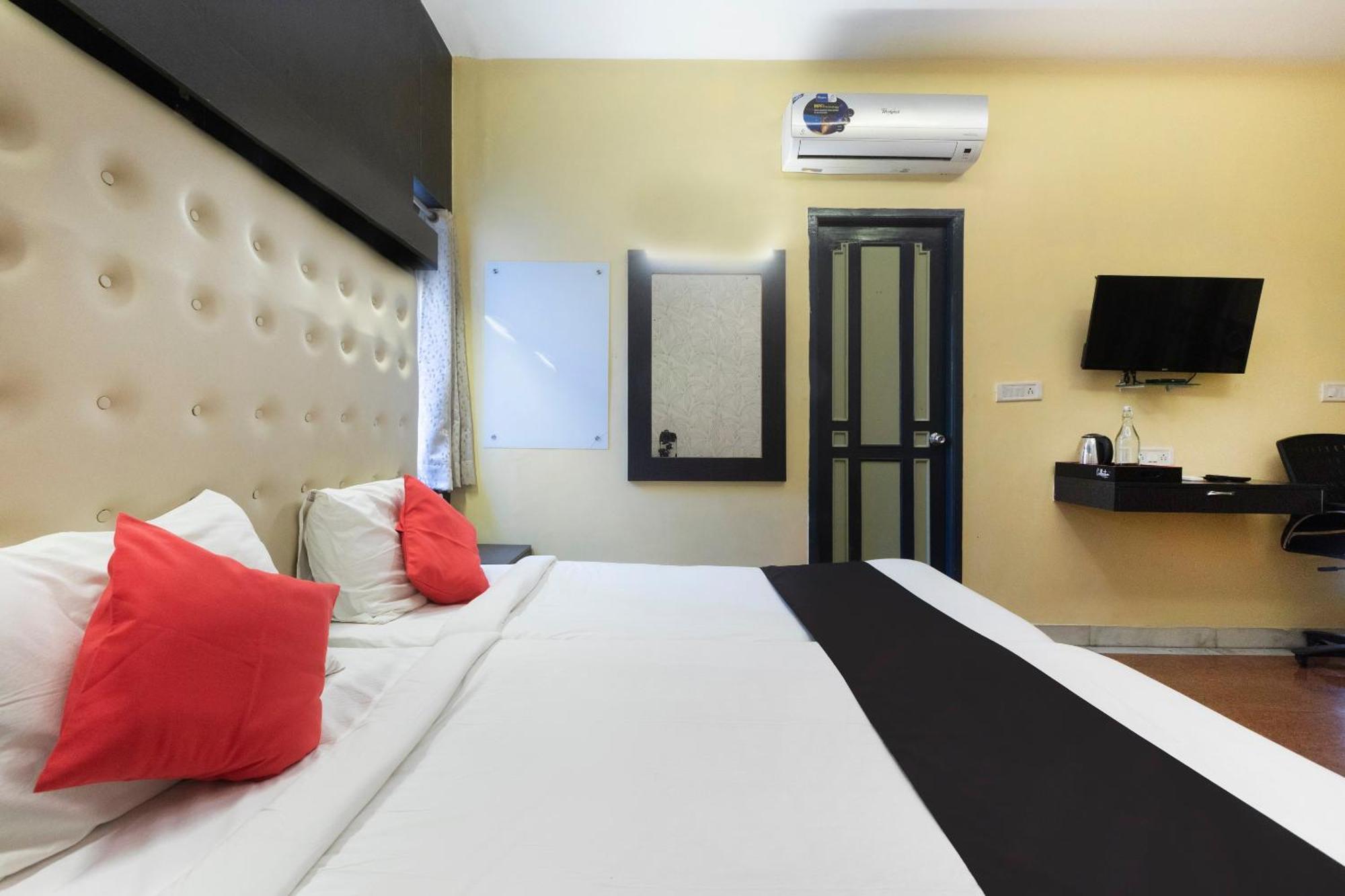 Collection O Santhome Residency Near Marina Beach Chennai Extérieur photo